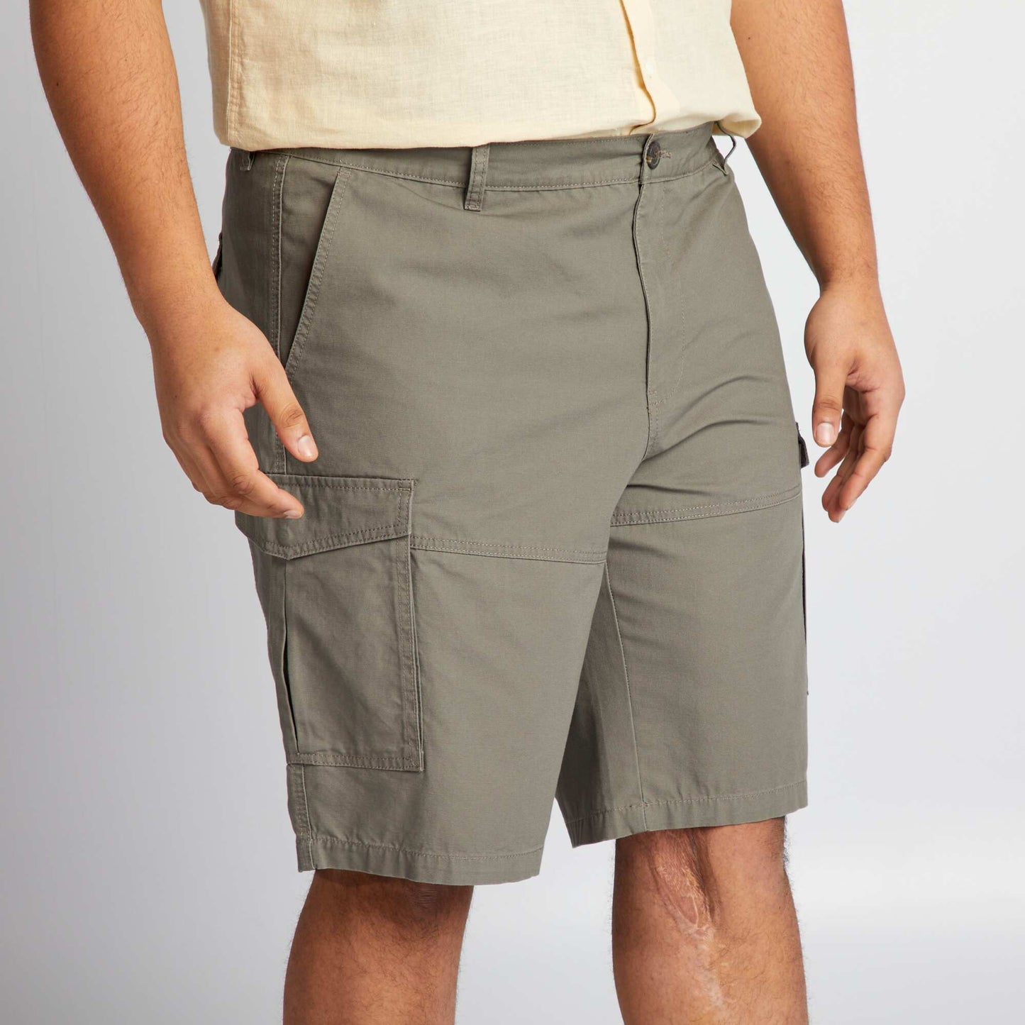 Bermuda shorts with flap pockets KHAKI