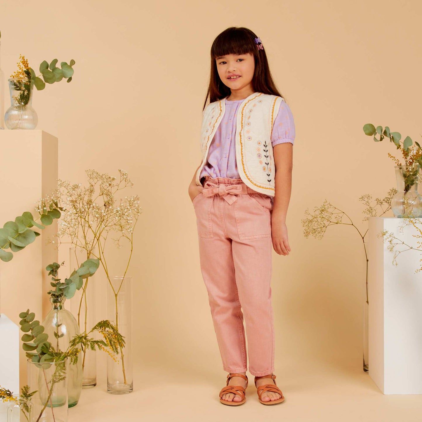 Mom jeans with belt at the waist PINK