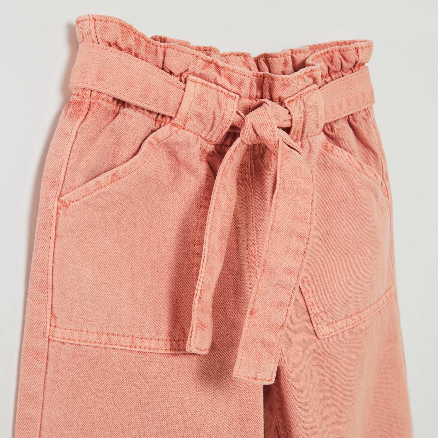 Mom jeans with belt at the waist PINK