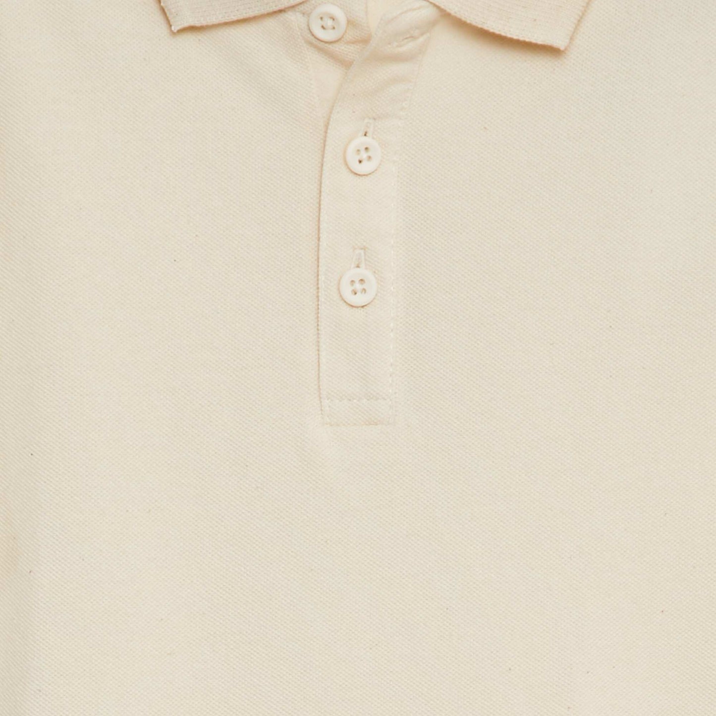 قميص بولو منسوج من بيكيه، بيج