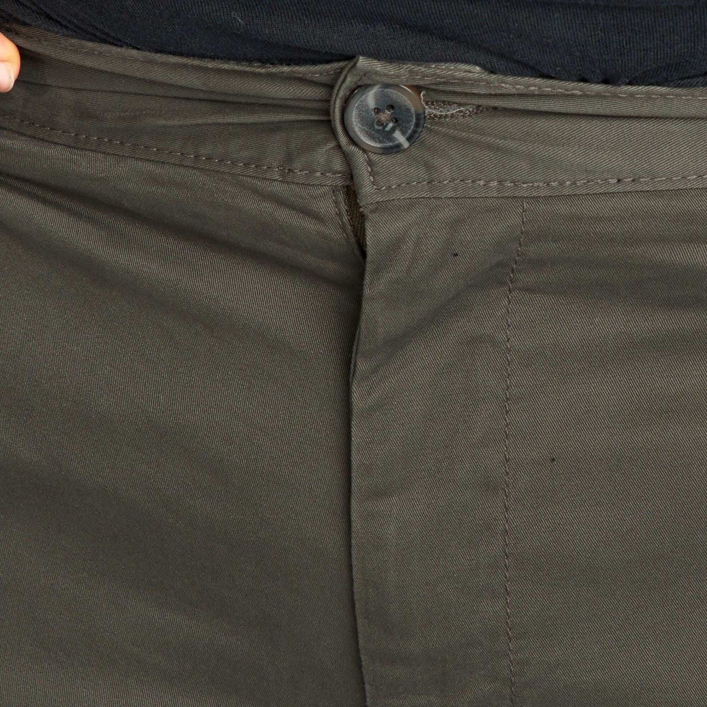 بنطال تشينو بقصّة Slim-fit - L32 KHAKI