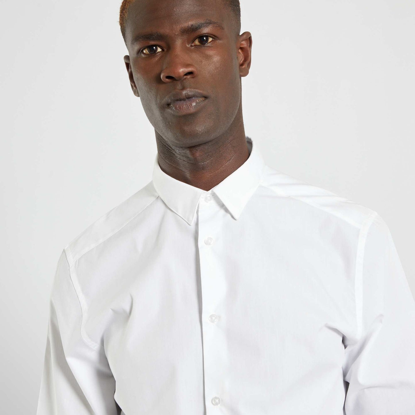 Straight white shirt White