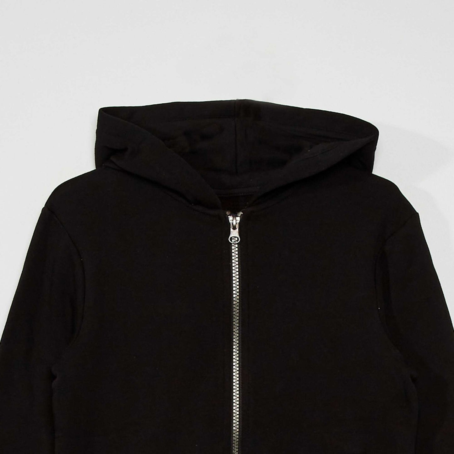 Zip-up hoodie black