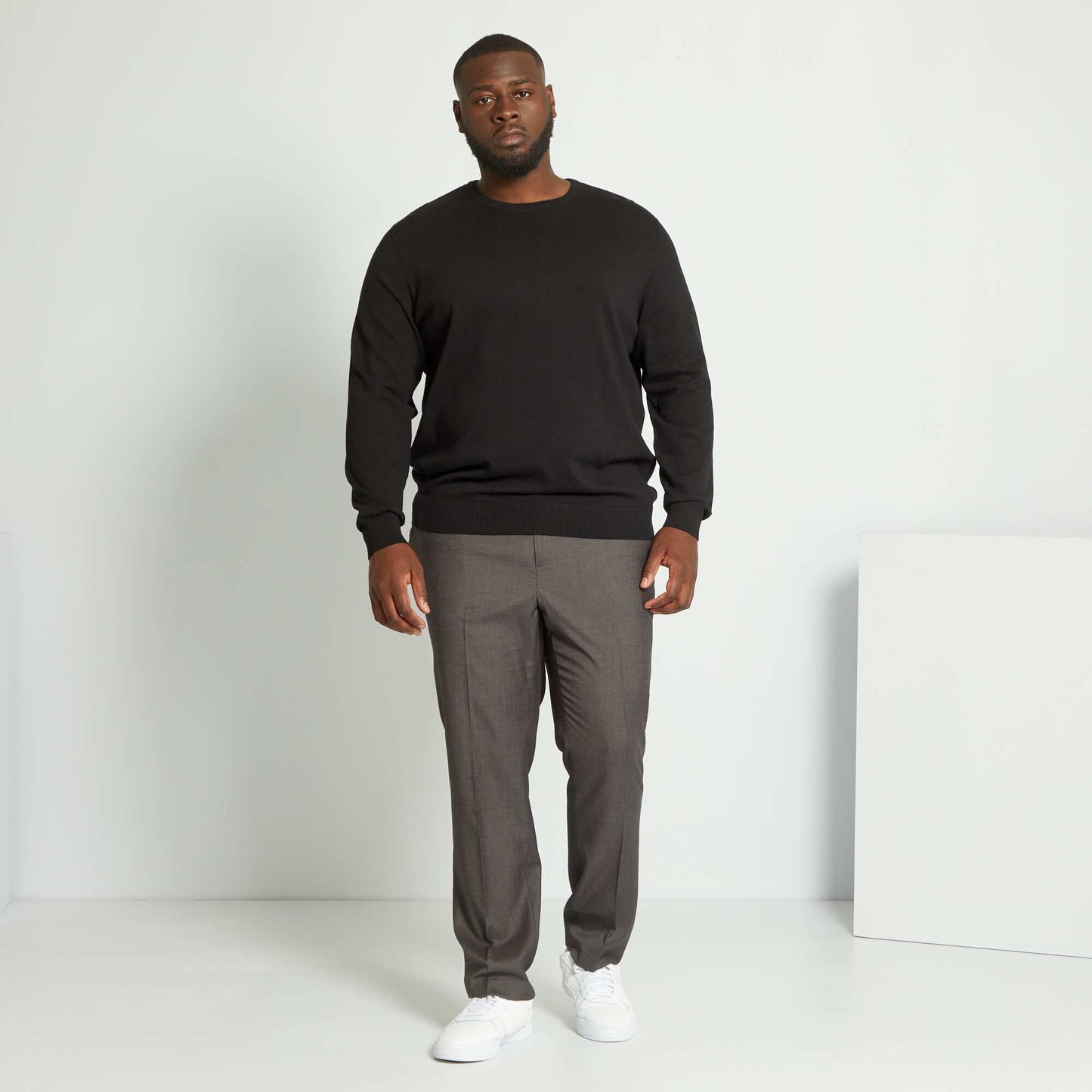 Fine gauge knitted jersey sweater Black