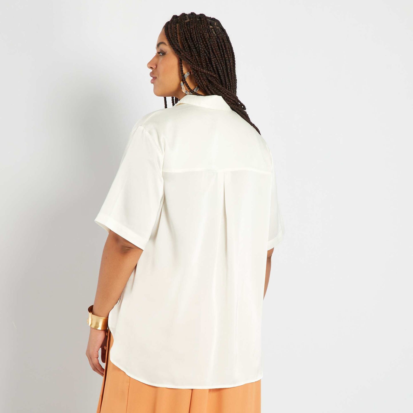 Satin-effect blouse with cutaway collar White