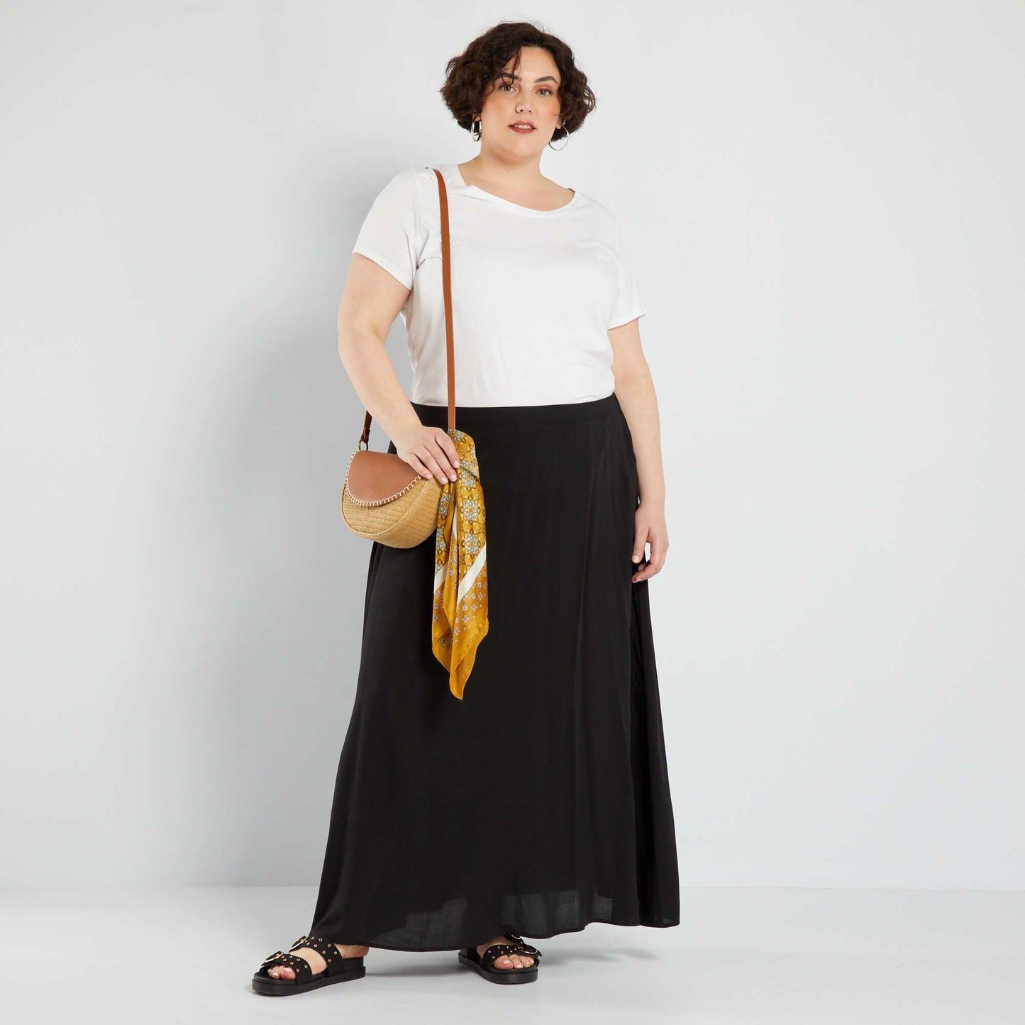 Lightweight  flowing A-line skirt Black