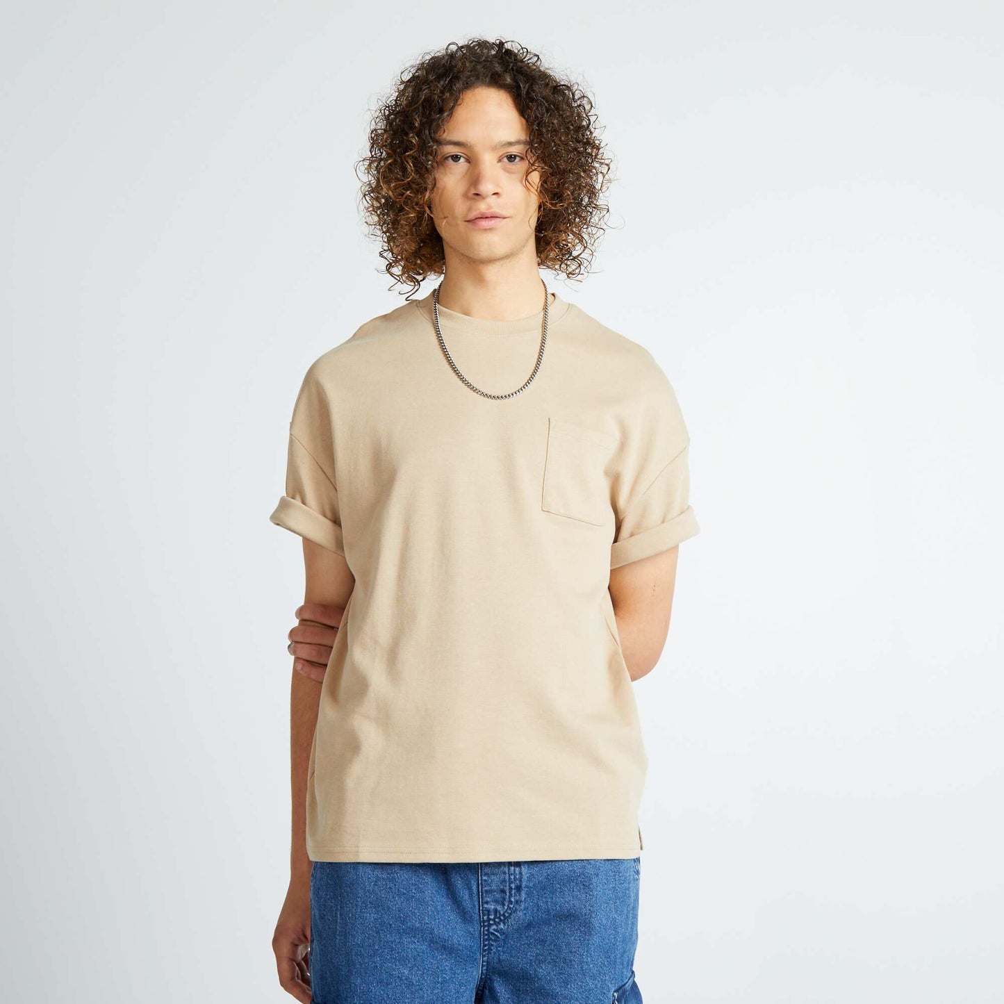 Round neck T-shirt with breast pocket BEIGE