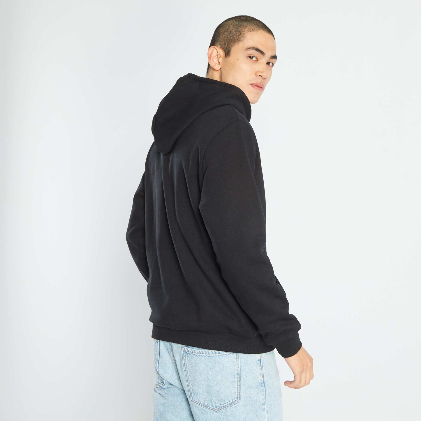 Hoodie with kangaroo pocket Black