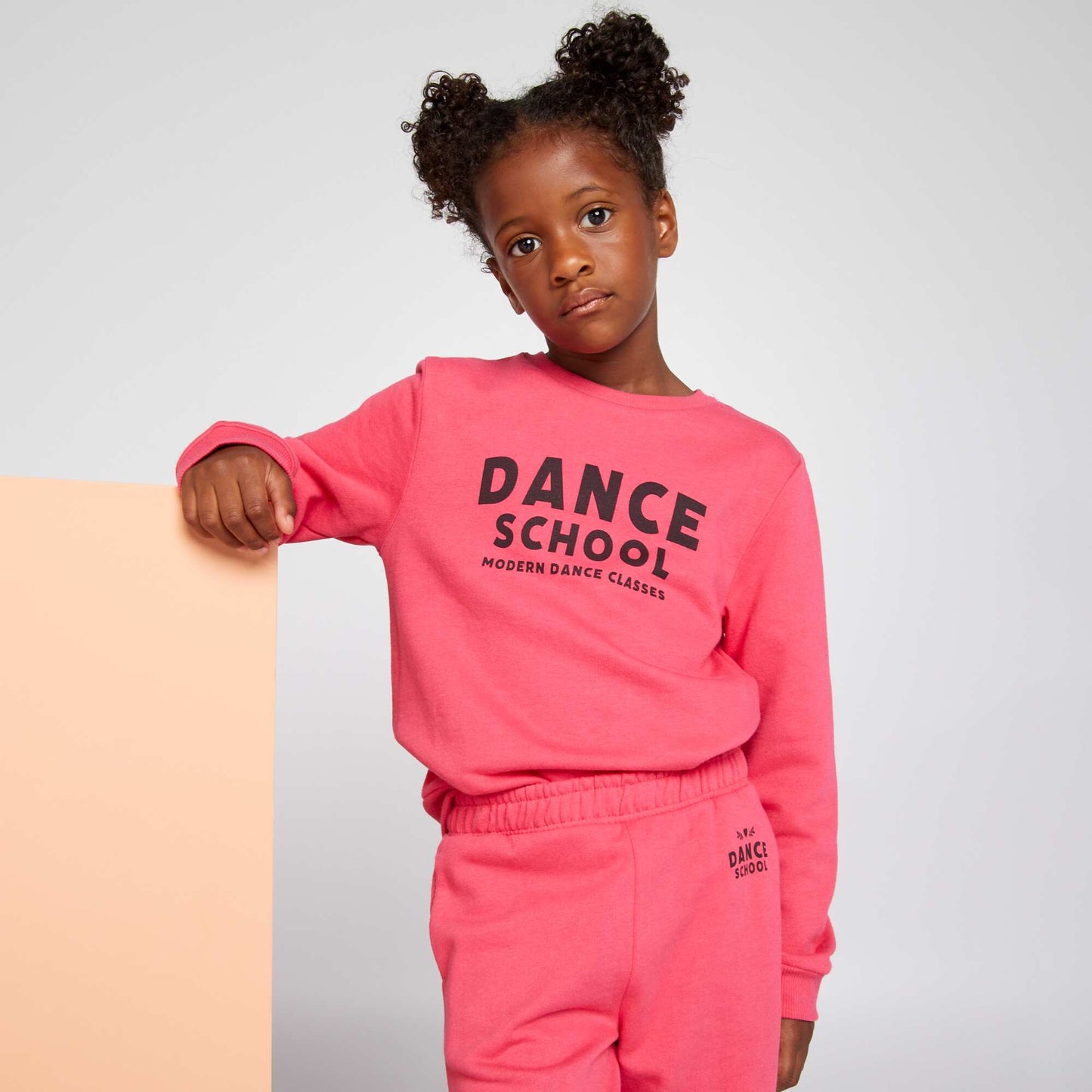 Sweatshirt with printed lettering Pink