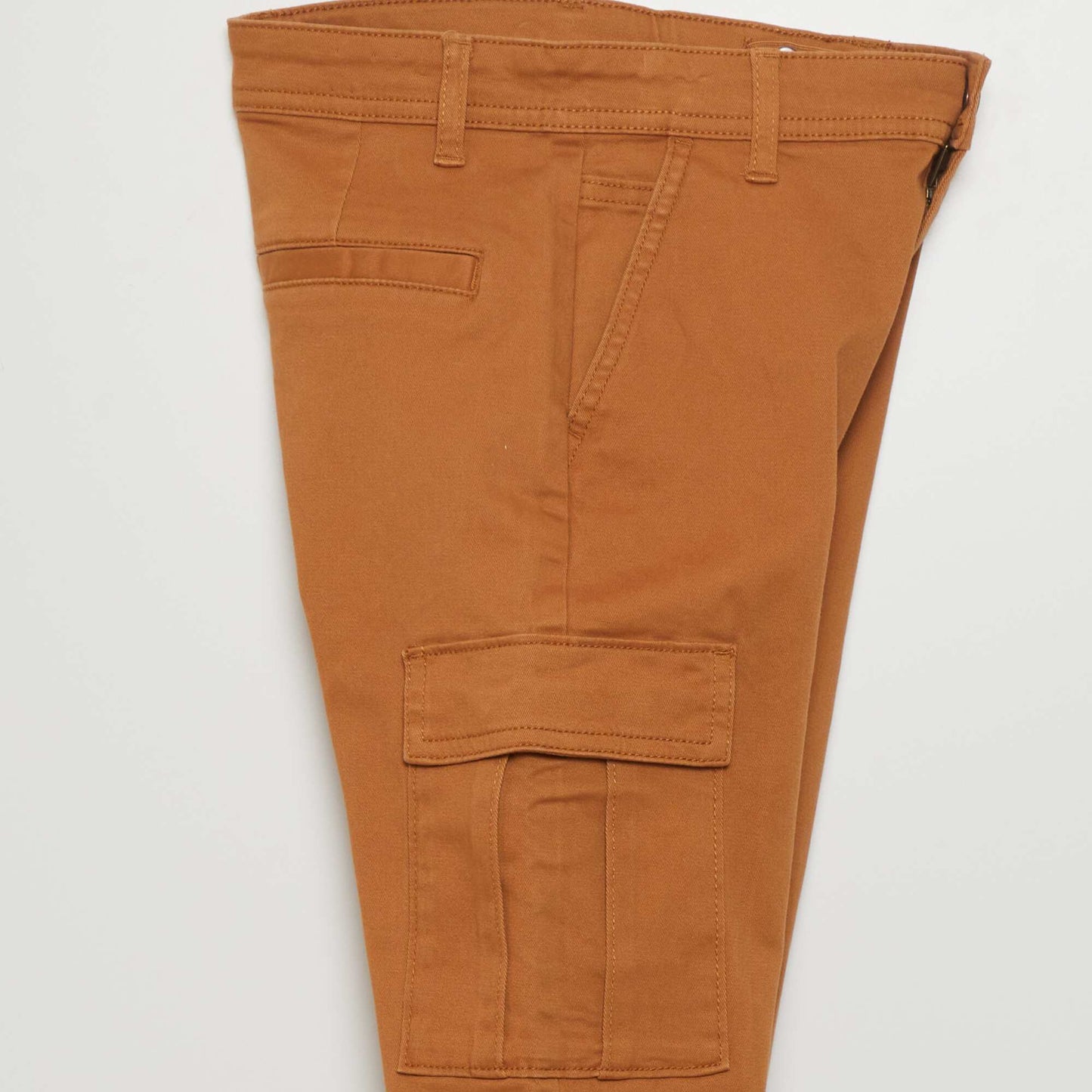 Multi-pocket trousers Brown