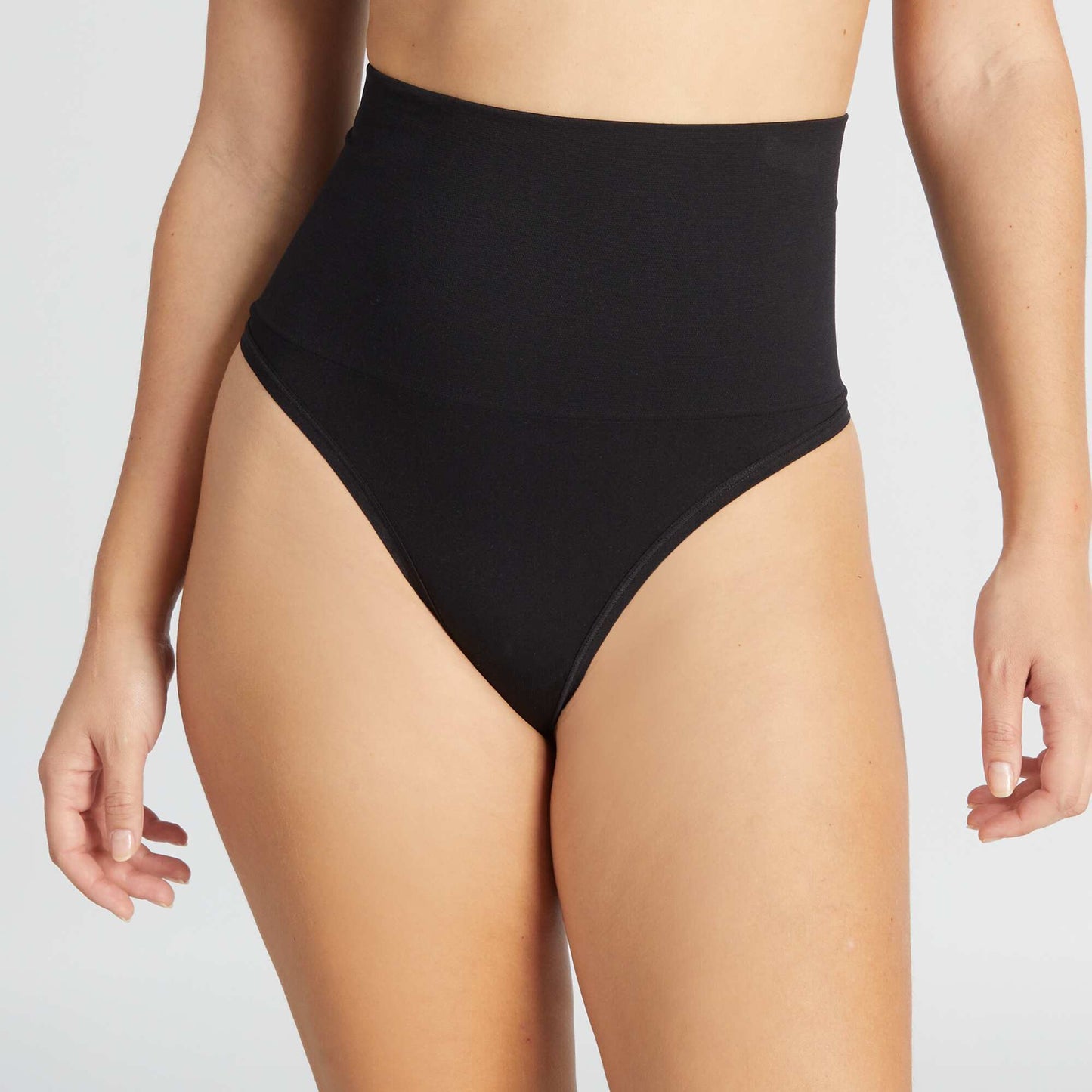 Control thong Black