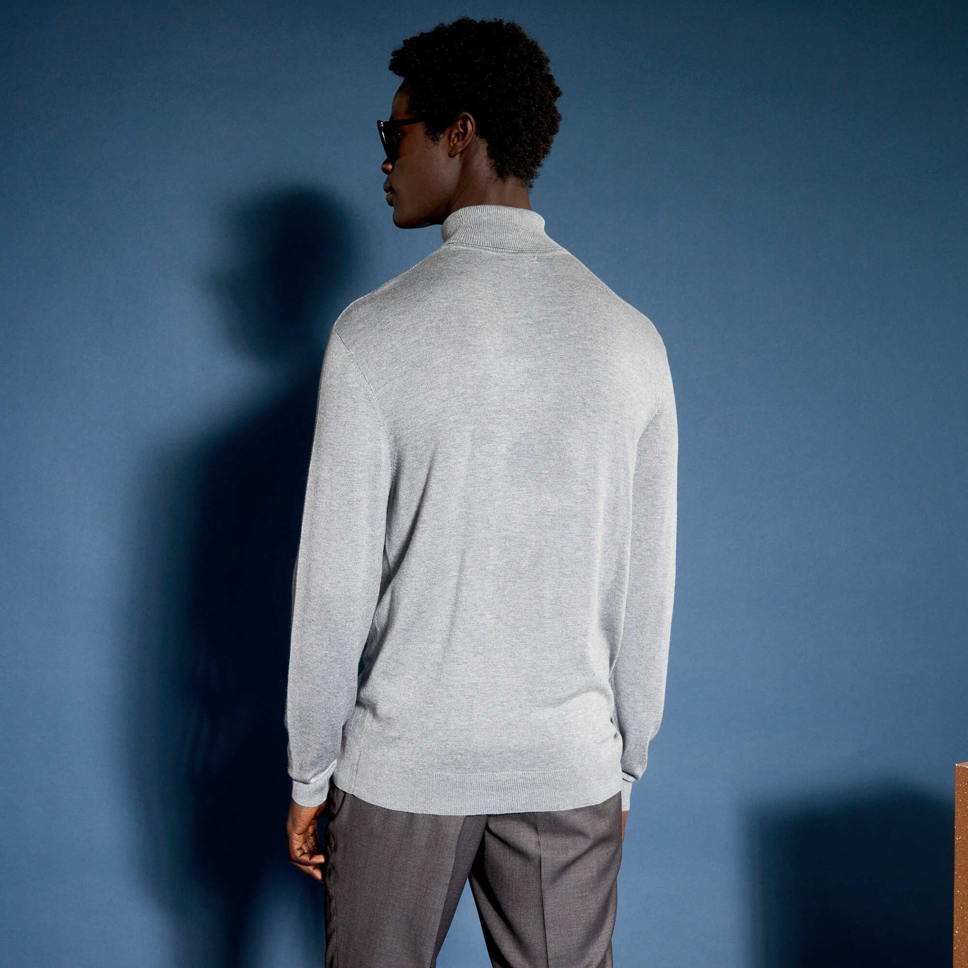 Lightweight turtleneck sweater Grey