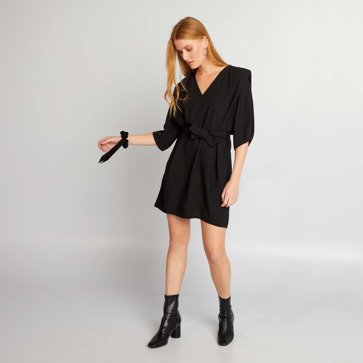 Short dress with 3/4 sleeves and ruffles + scrunchie - Zero waste black