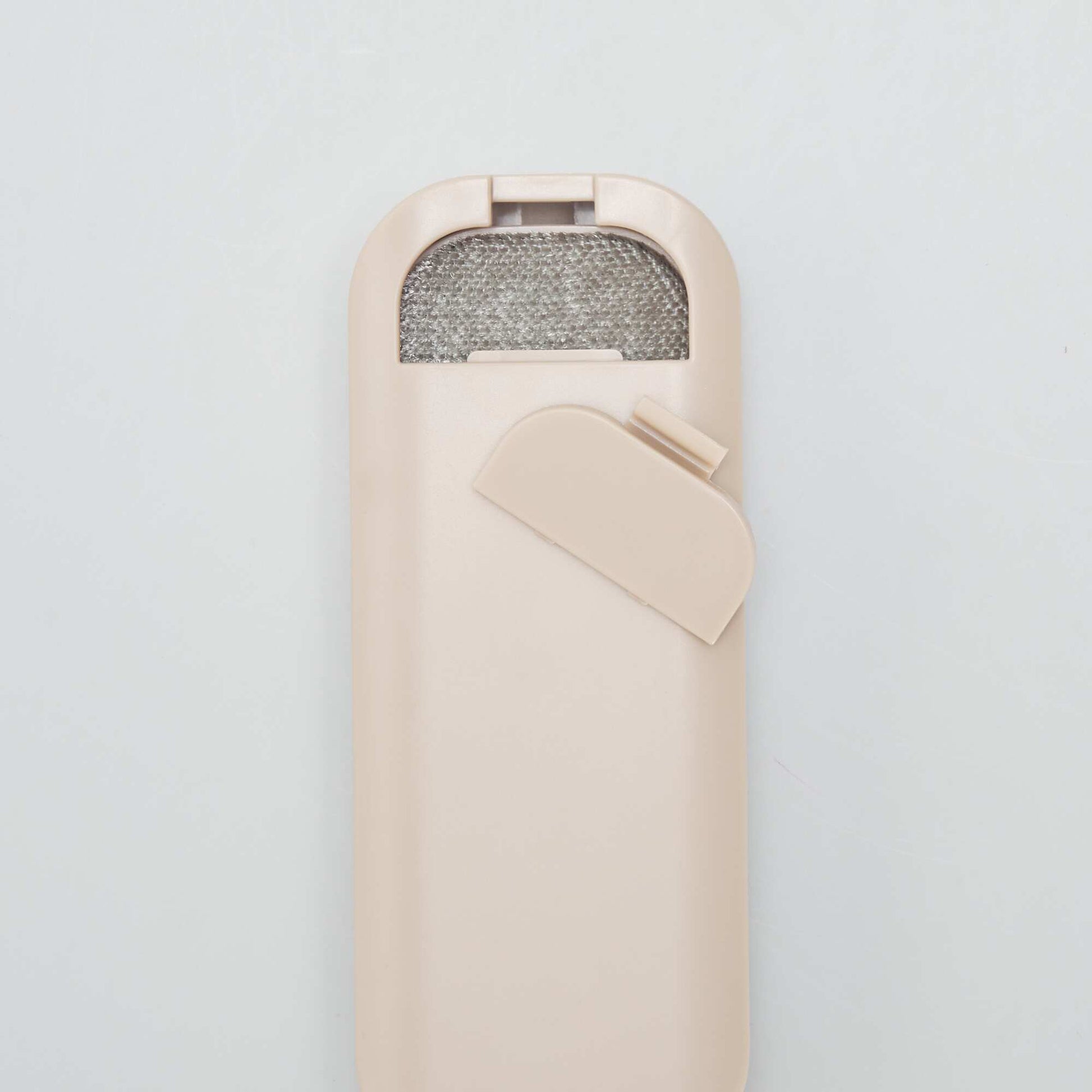 Reusable hair remover brush BEIGE8