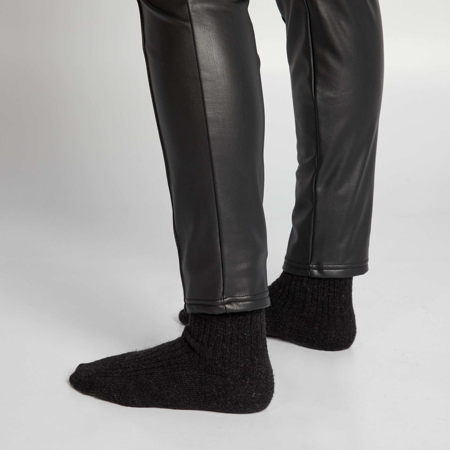 High-waist faux leather leggings black