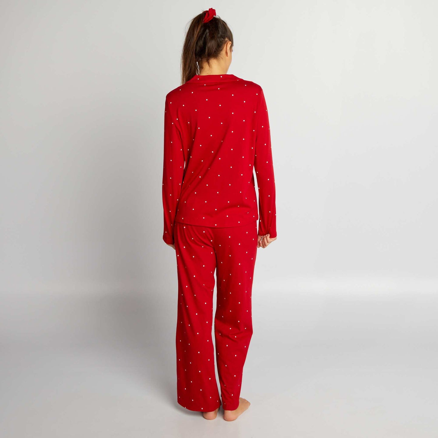 Long pyjama set with scrunchie - 3-piece set RED