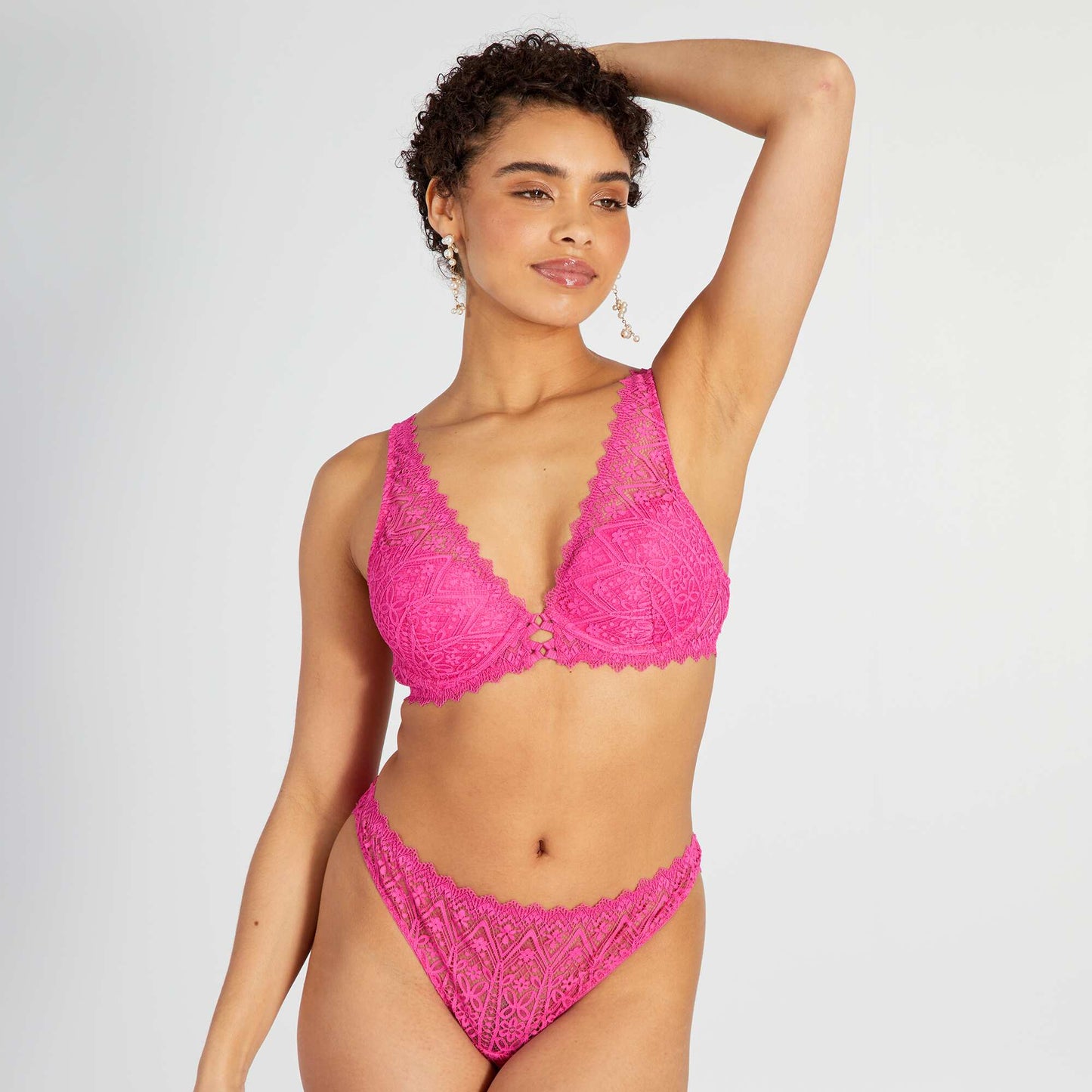 Lace thong with openwork detail on the back PINK BERRY