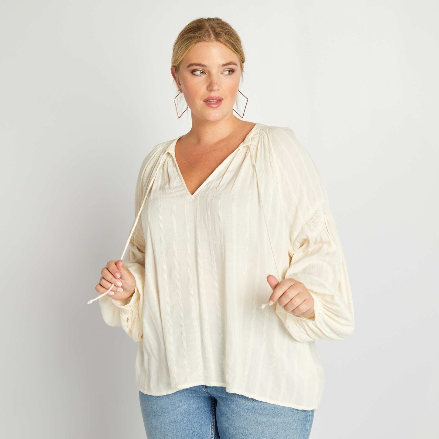 Flowing V-neck blouse ECRU ACE