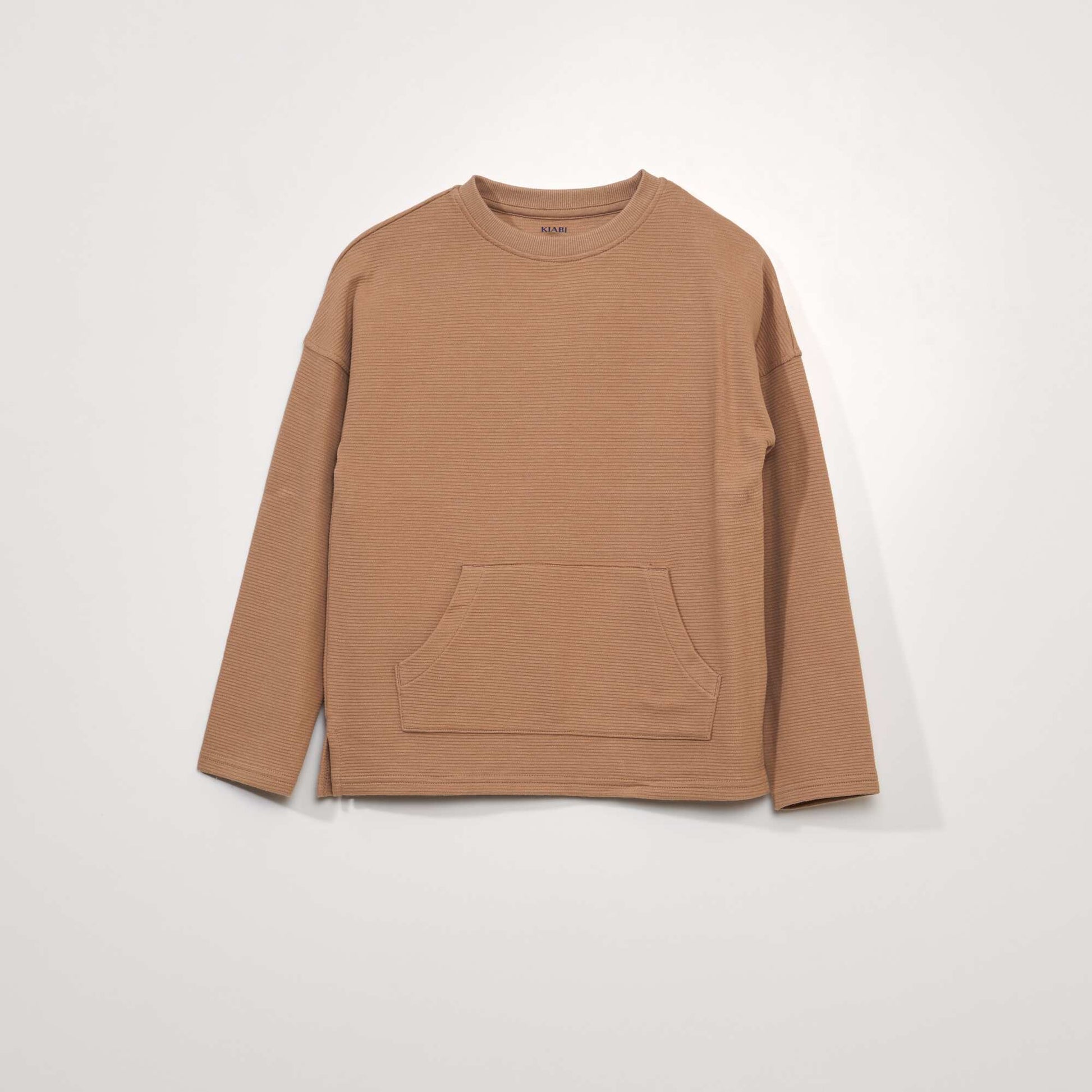 Textured knit fabric T-shirt with kangaroo pocket BROWN