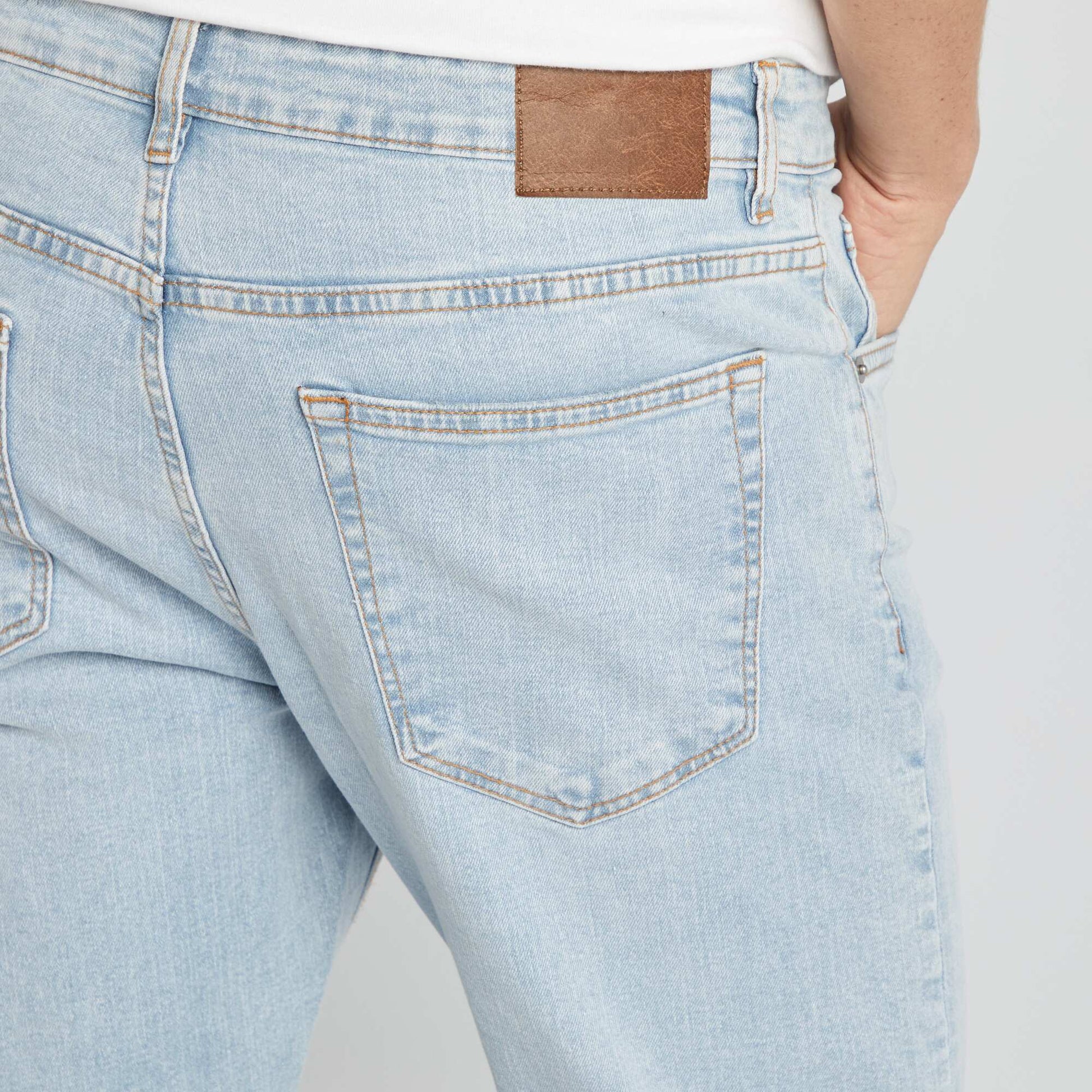 بنطال جينز بقصّة Slim-fit - L32 أزرق