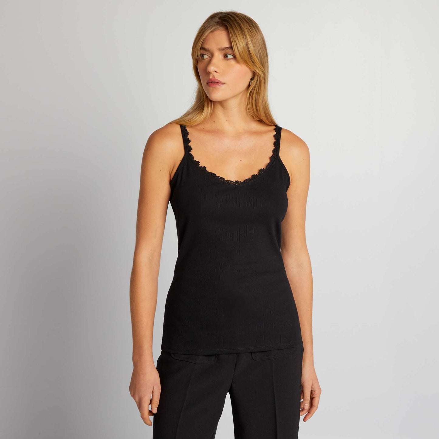 Vest top with narrow straps black