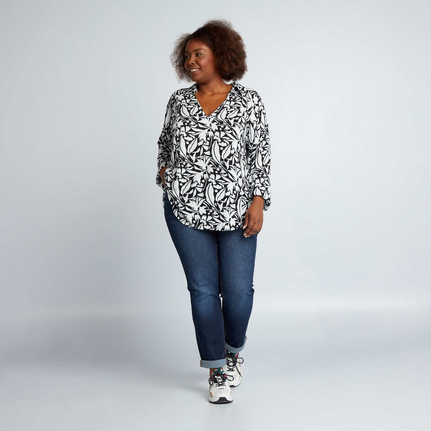 Flowing printed blouse with puff sleeves BLACK