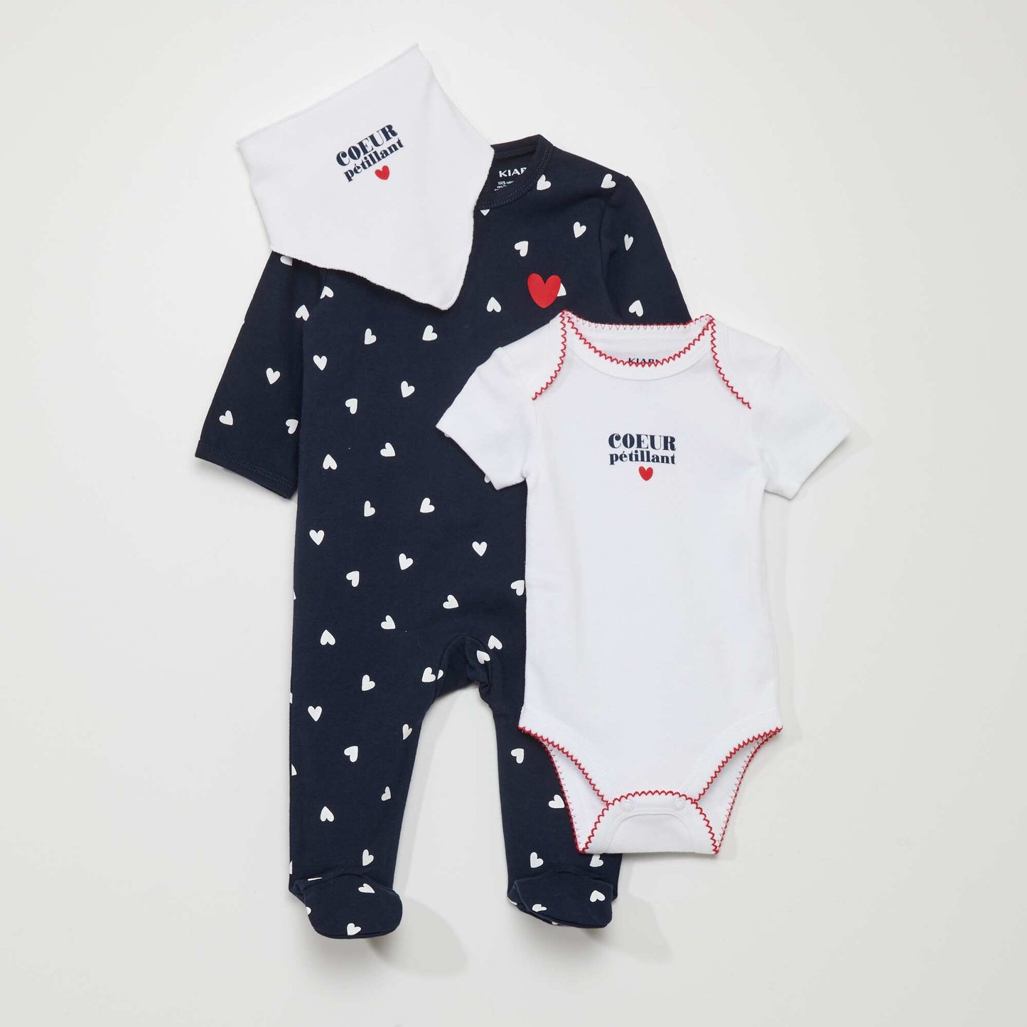 Sleepsuit + bodysuit + bib set - 3-piece set RED HEART
