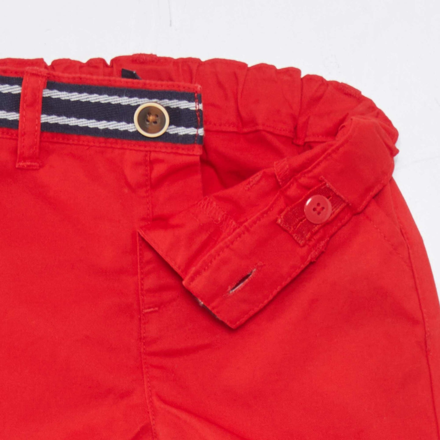 Chino Bermuda shorts red