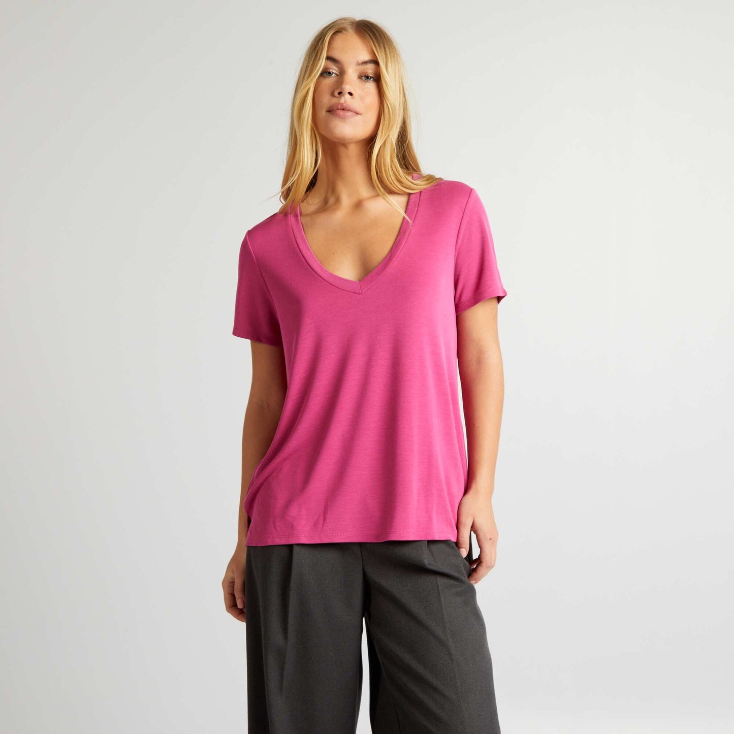 Stretch V-neck T-shirt PINK