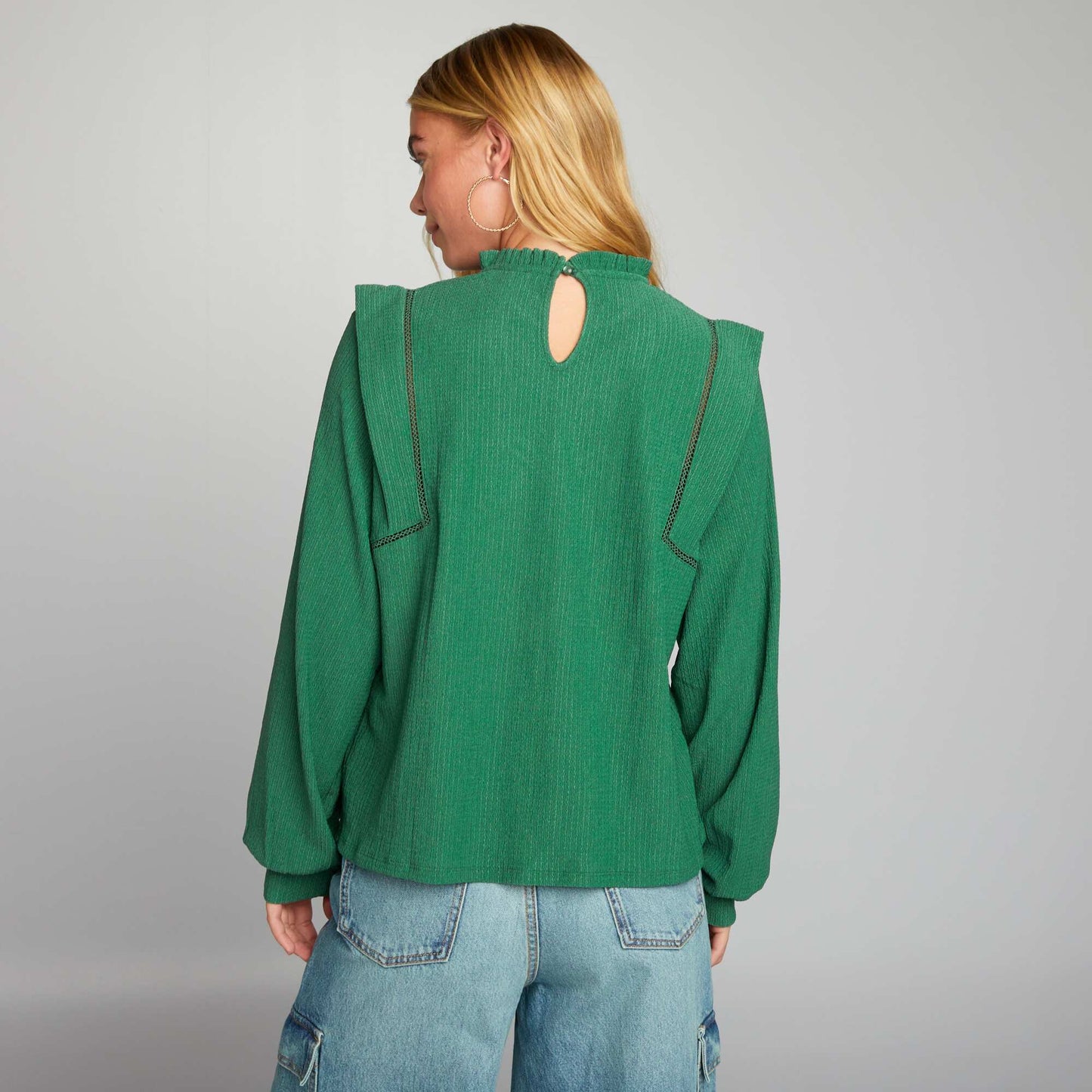 Blouse with ruffled collar Green