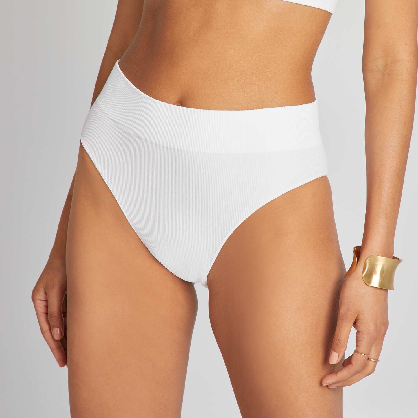 Pack of 2 pairs of seamless ribbed tanga briefs white