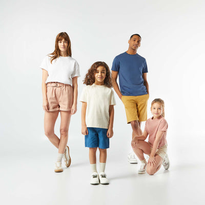 تي شيرت قطني برقبة دائرية باللون الأزرق