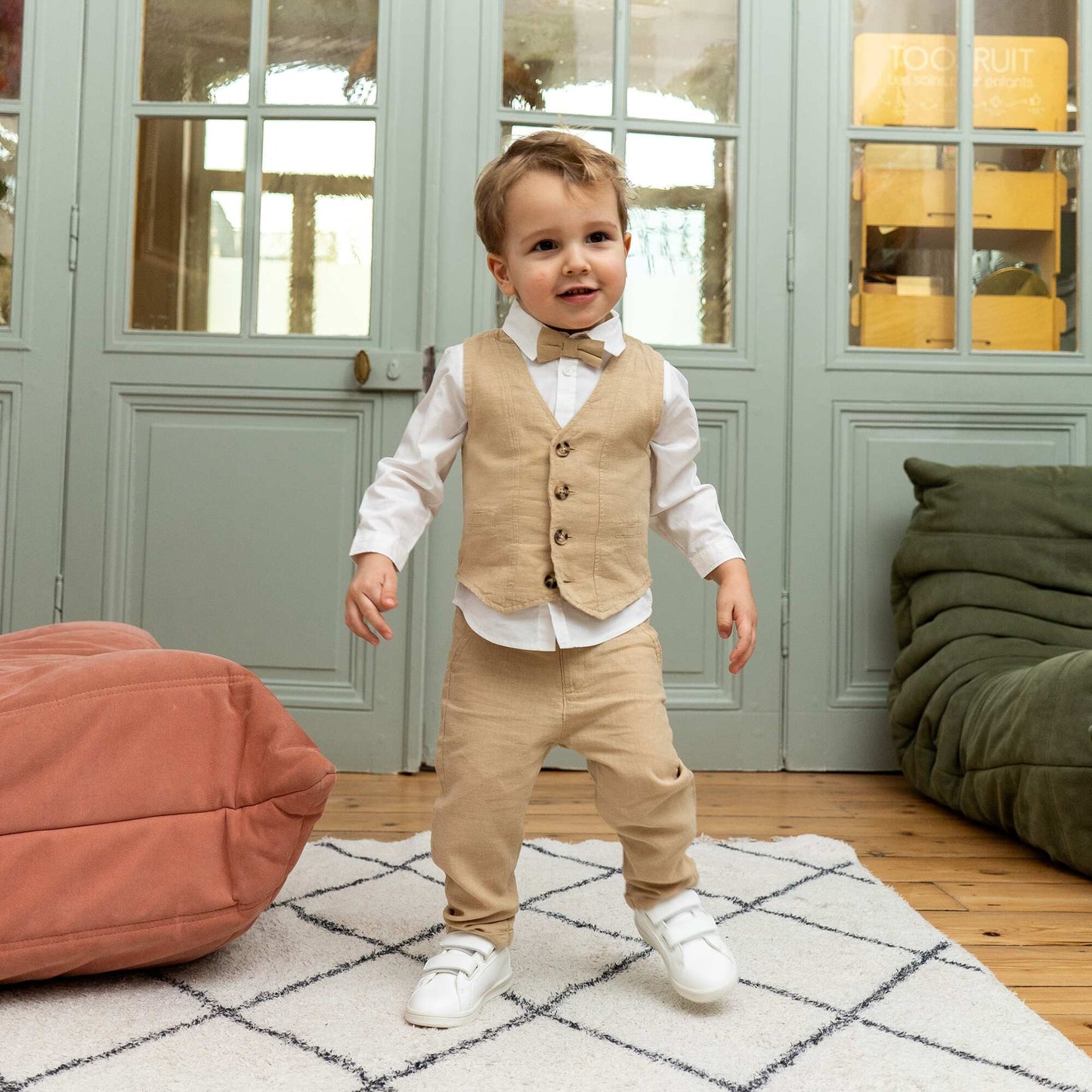 Shirt  trousers  waistcoat and bow tie set  - 3-piece set BEIGE