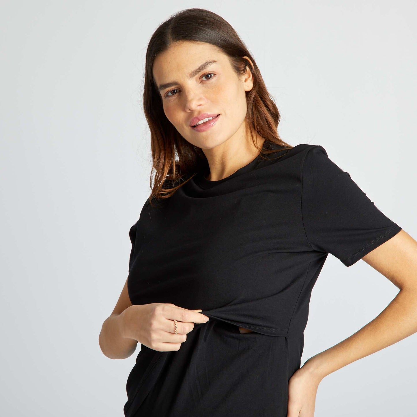 Nursing T-shirt with wrapover opening black