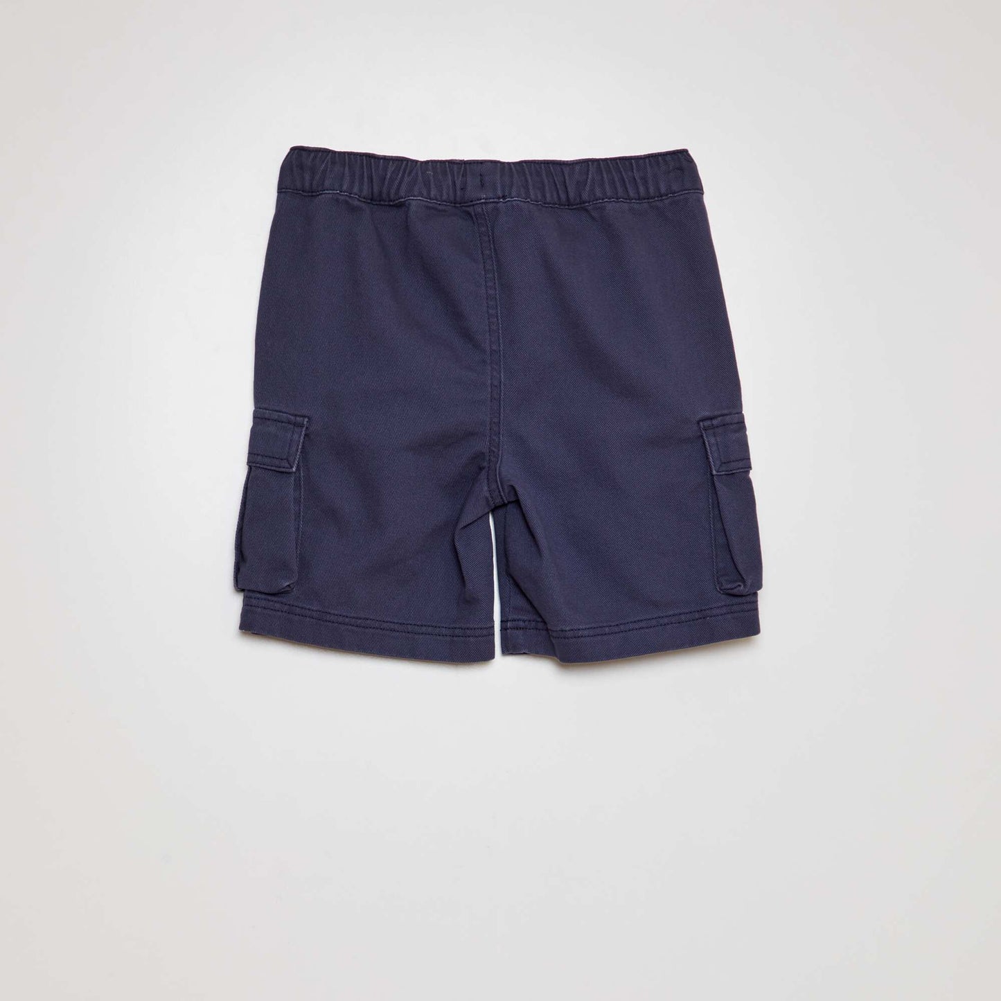 Straight-leg Bermuda shorts with side pockets BLUE