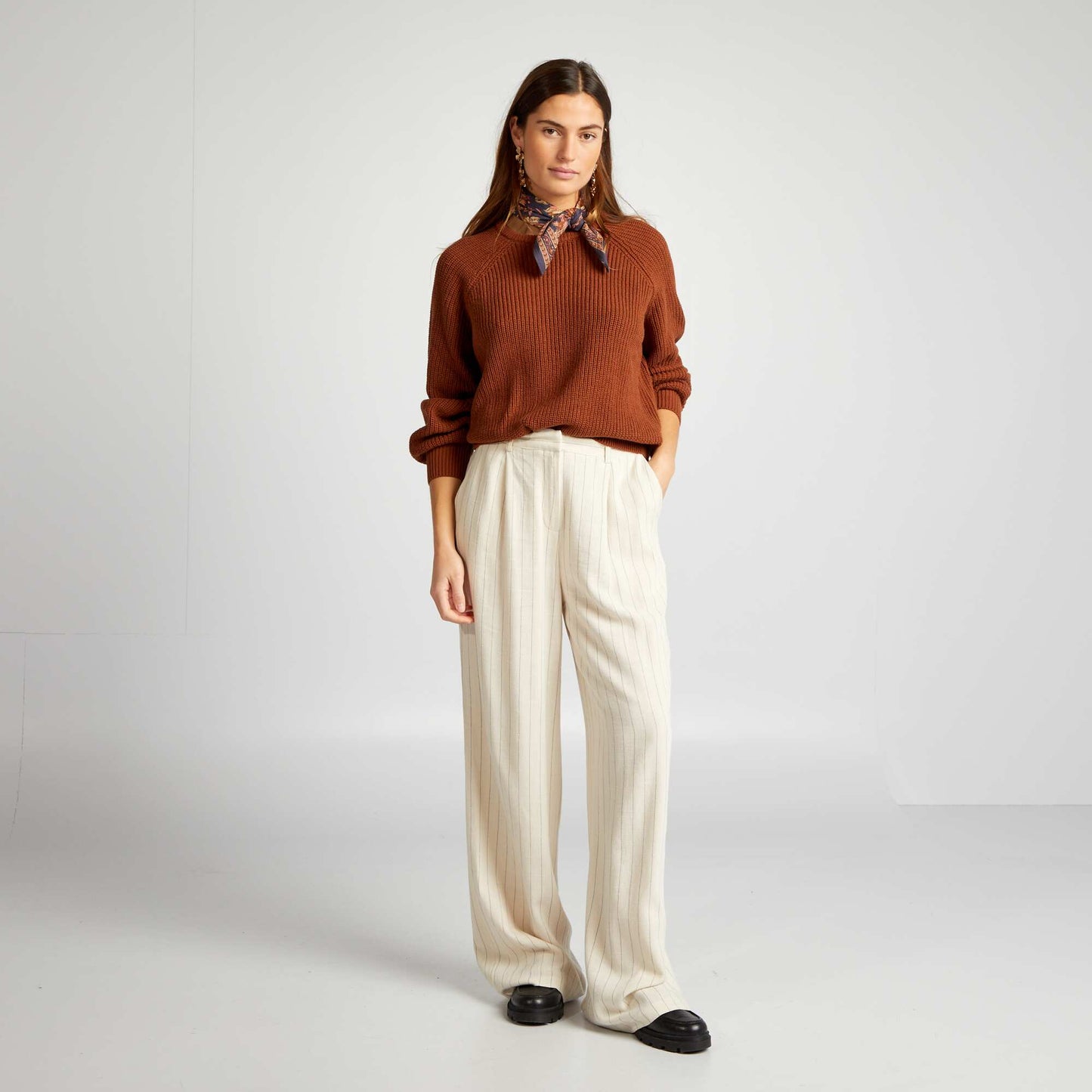 Round-neck knit jumper BROWN