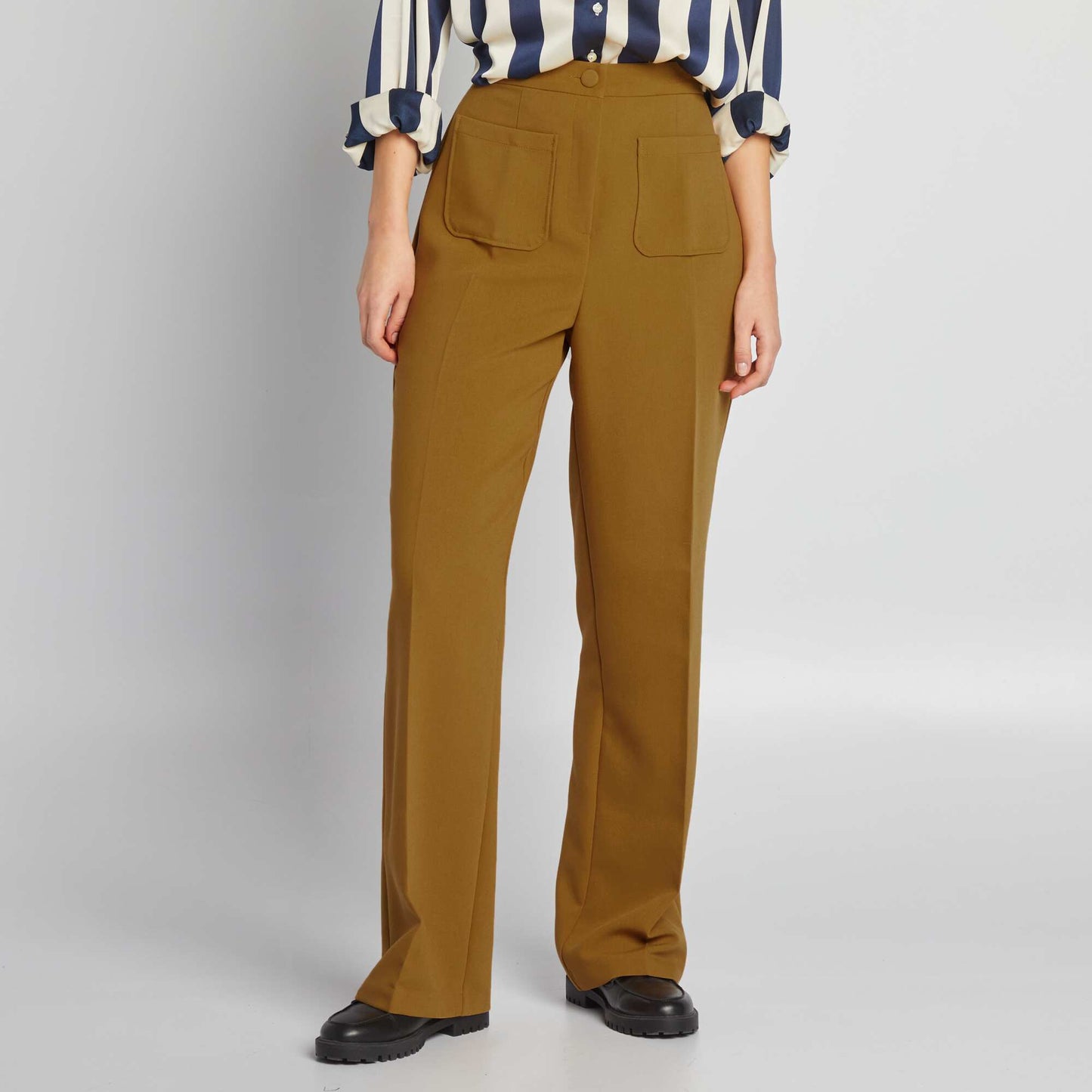 Straight-leg trousers with 2 patch pockets KHAKI