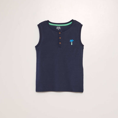 سترة مطبوعة مضلعة باللون الأزرق