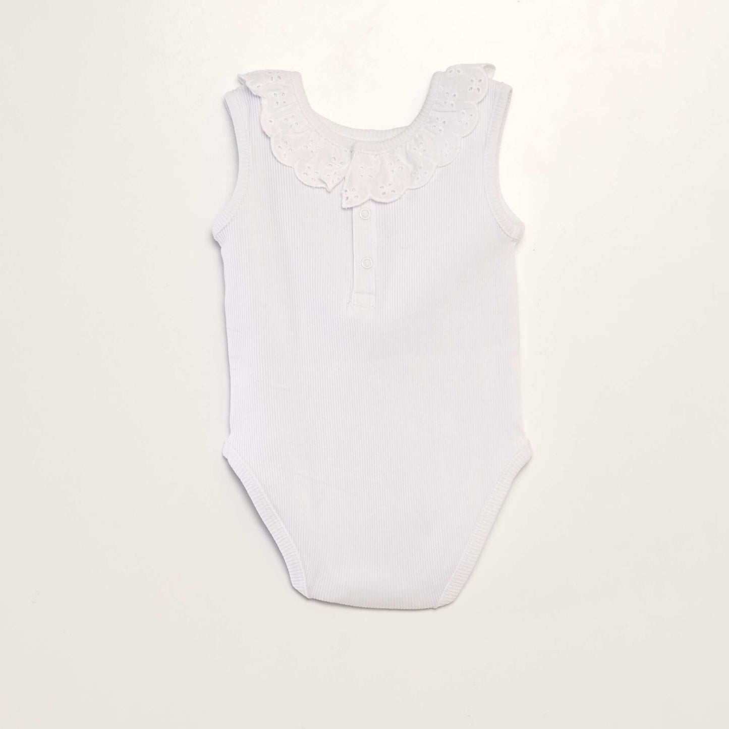 Ribbed bodysuit with embroidered neckline white