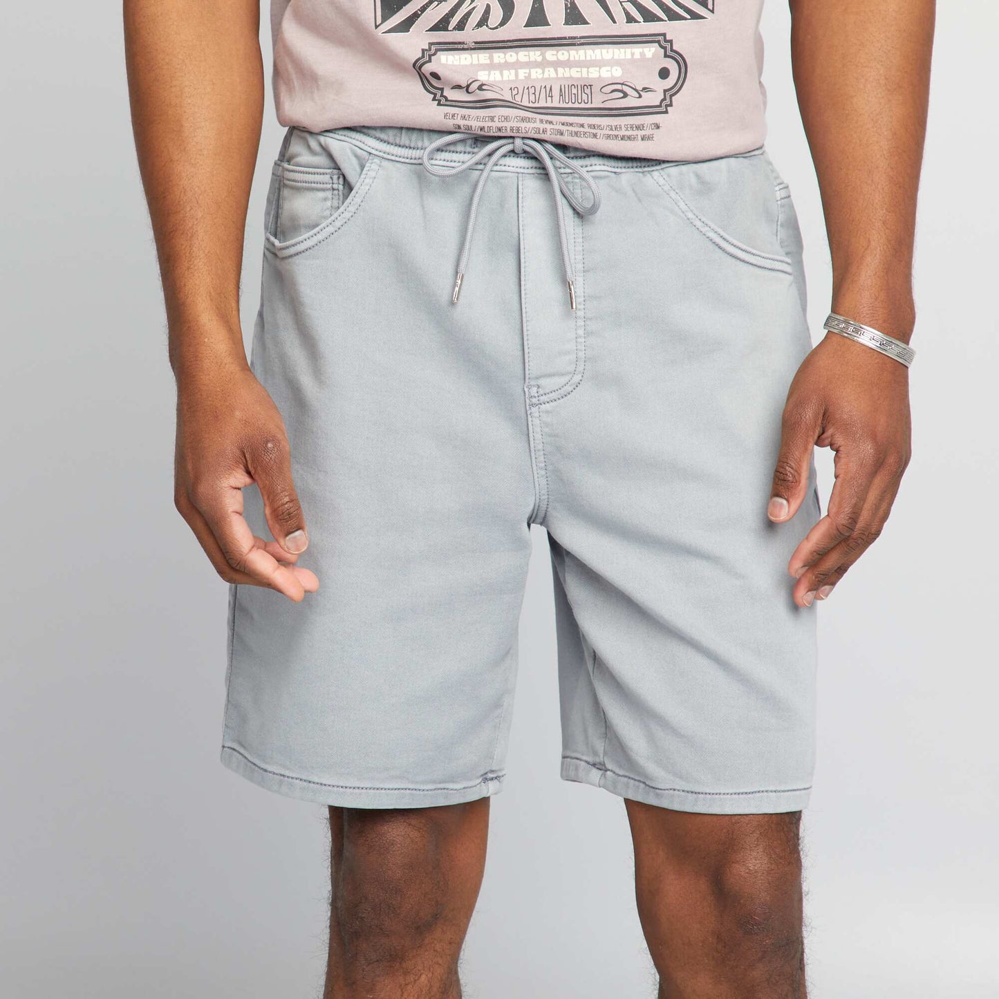 Plain jogger-style Bermuda shorts BLUE