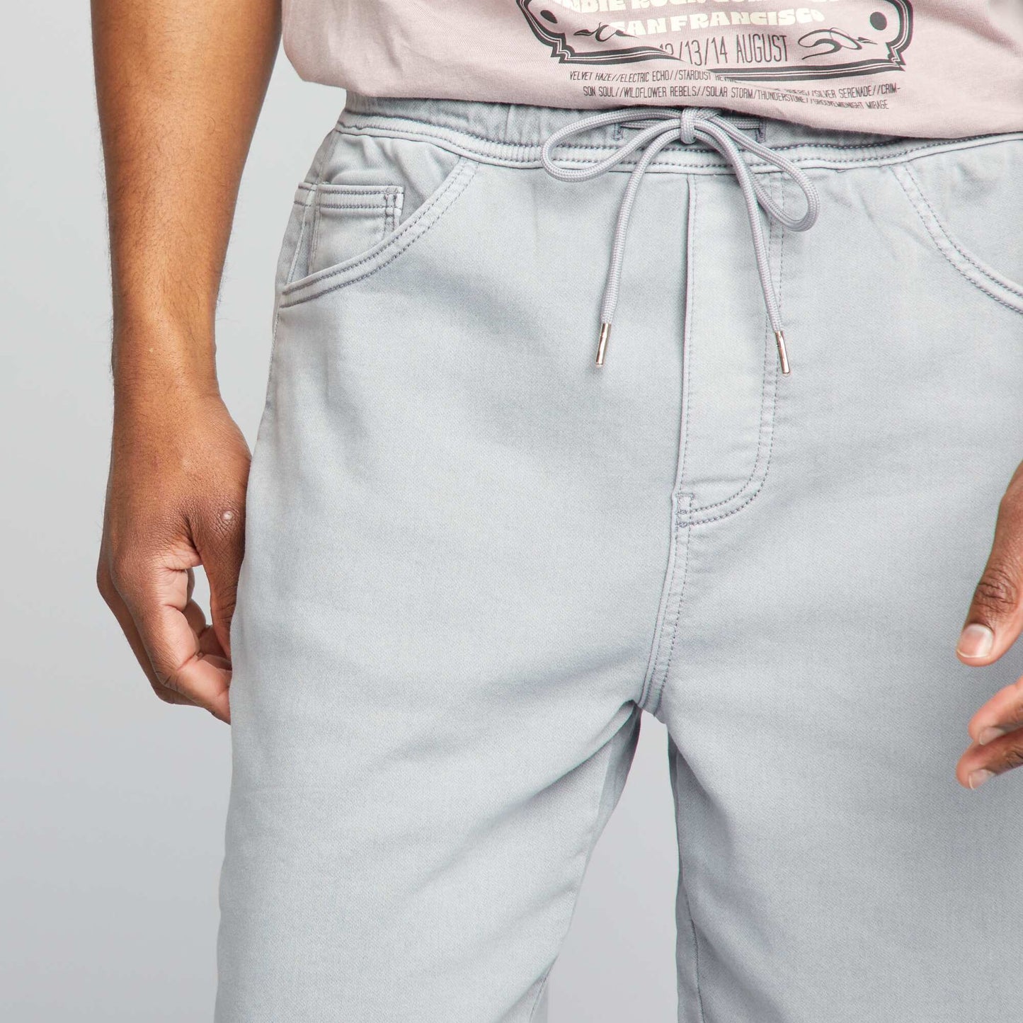 Plain jogger-style Bermuda shorts BLUE