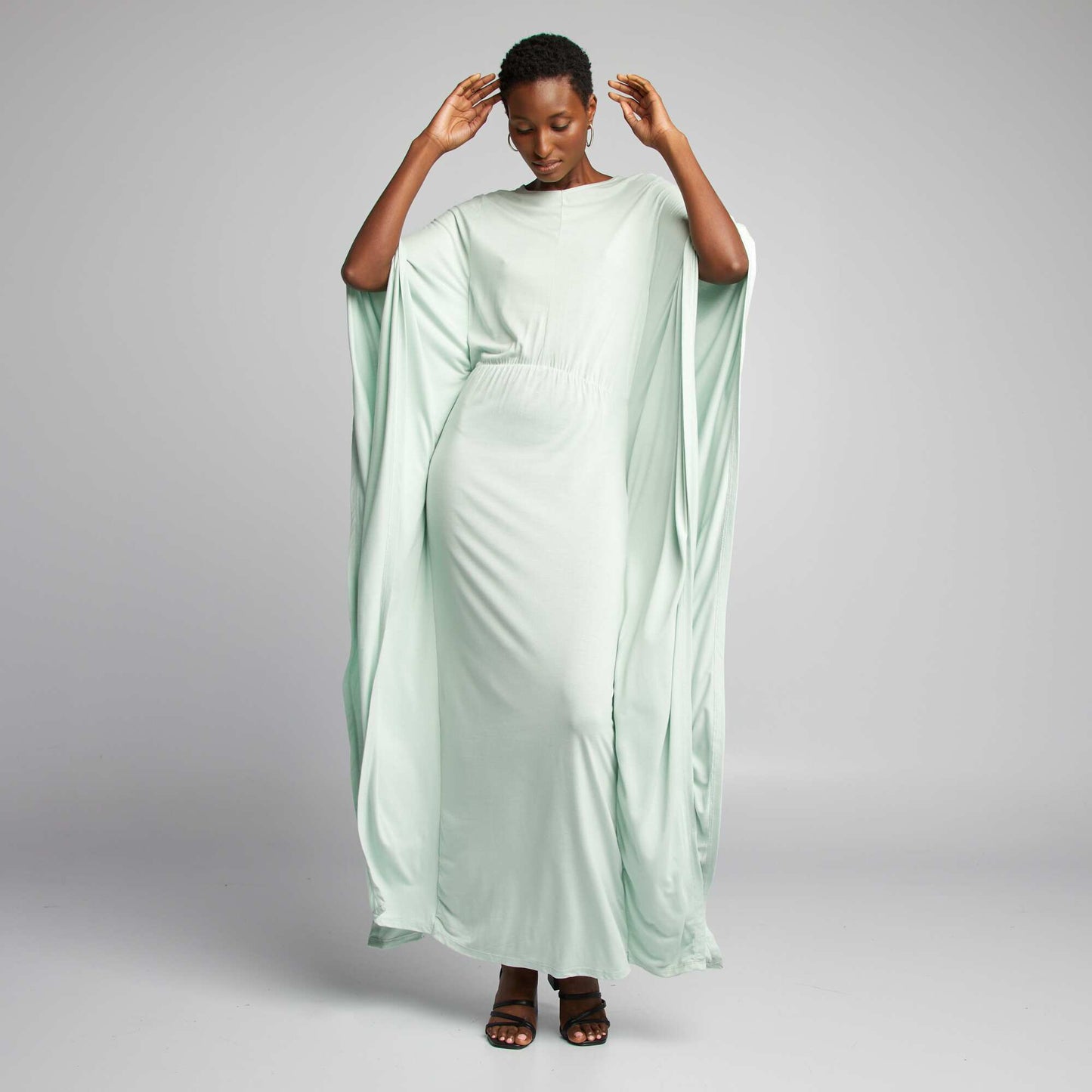 Flowing dress with butterfly sleeves GREEN