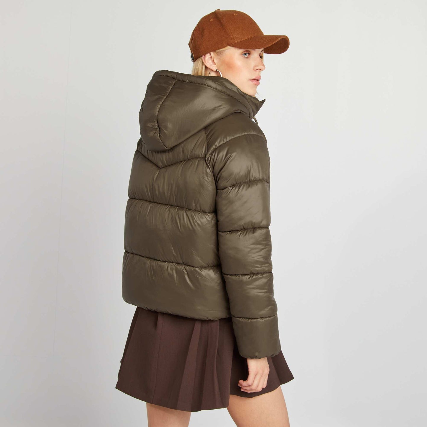 Short light padded jacket BROWN