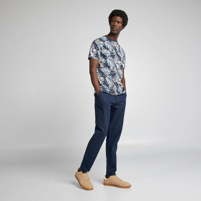 تي شيرت مطبوع بأكمام قصيرة باللون الأزرق