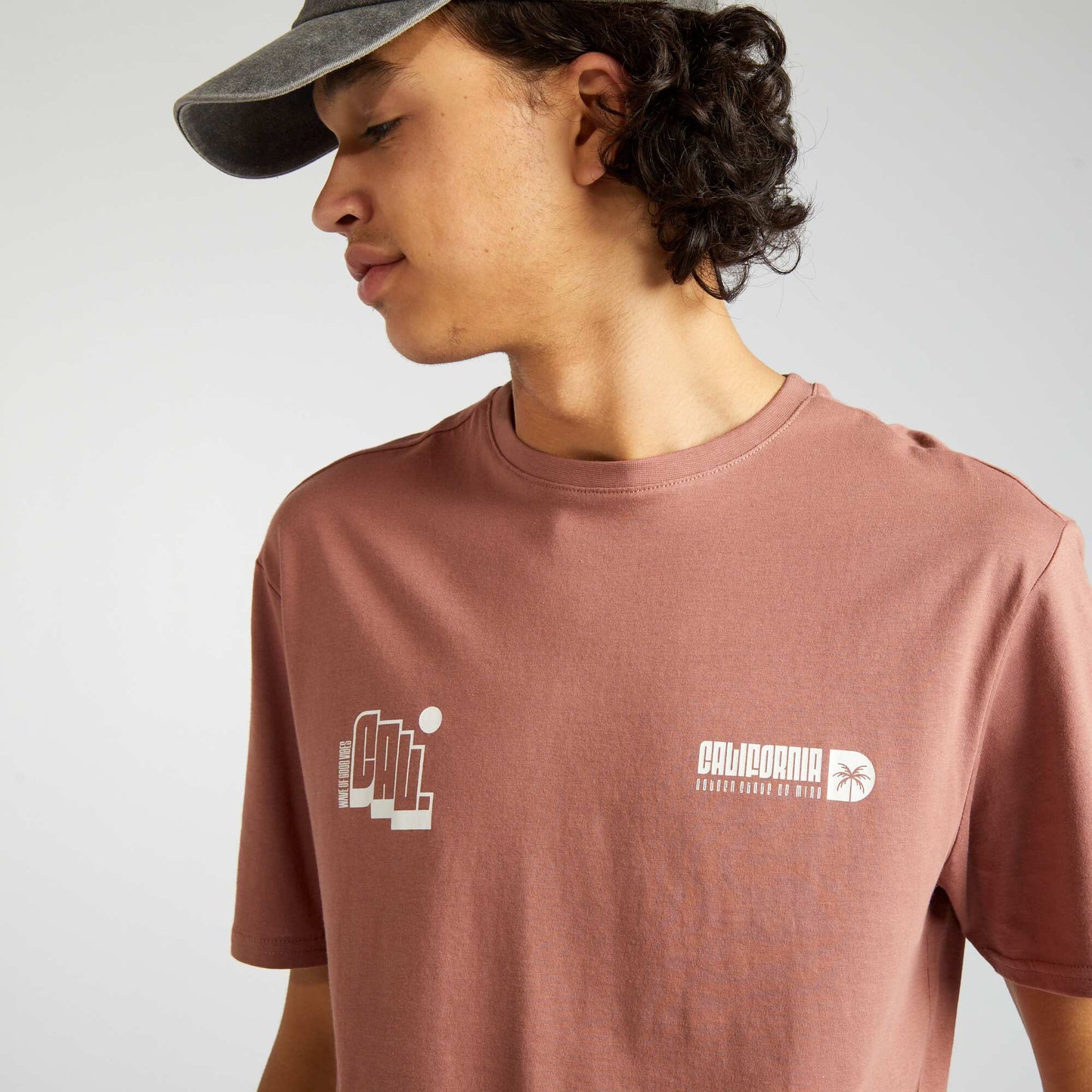 Short-sleeved T-shirt with lettering BROWN