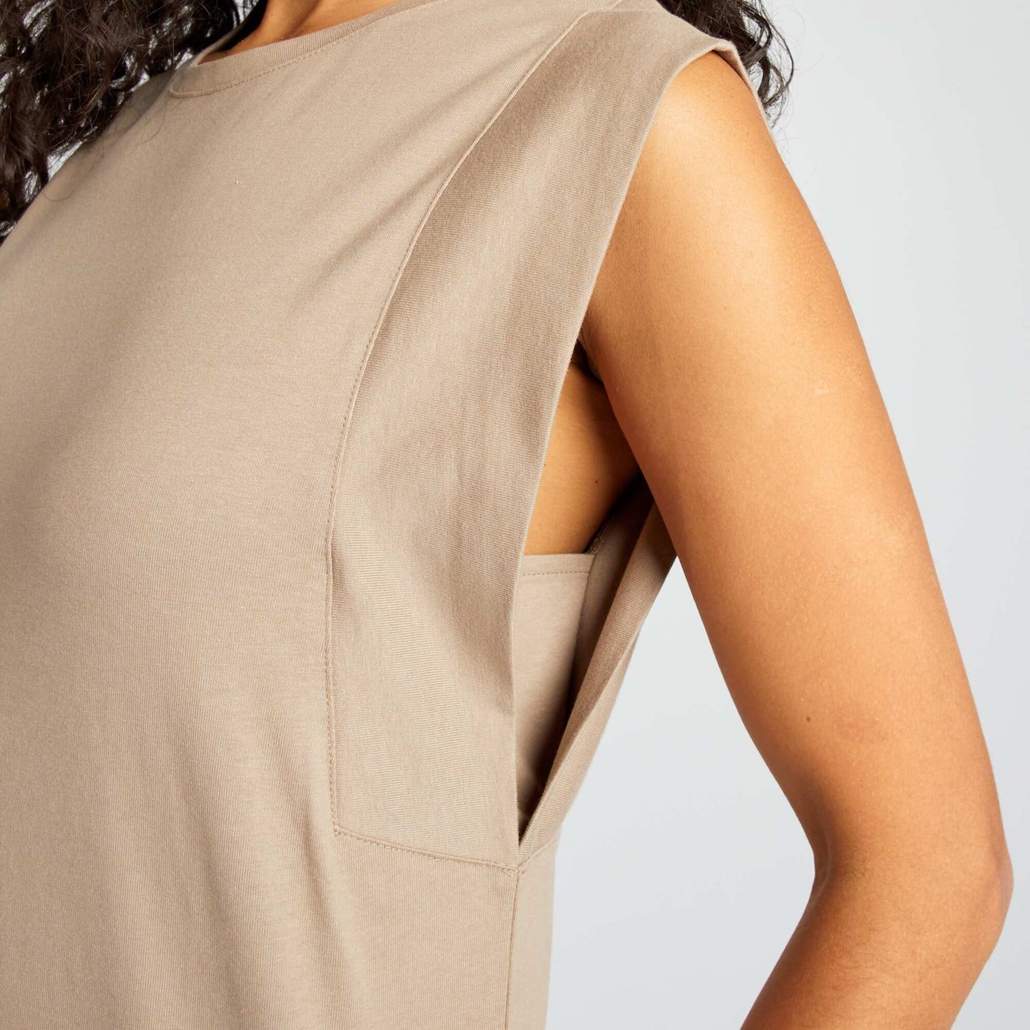 Sleeveless T-shirt BEIGE