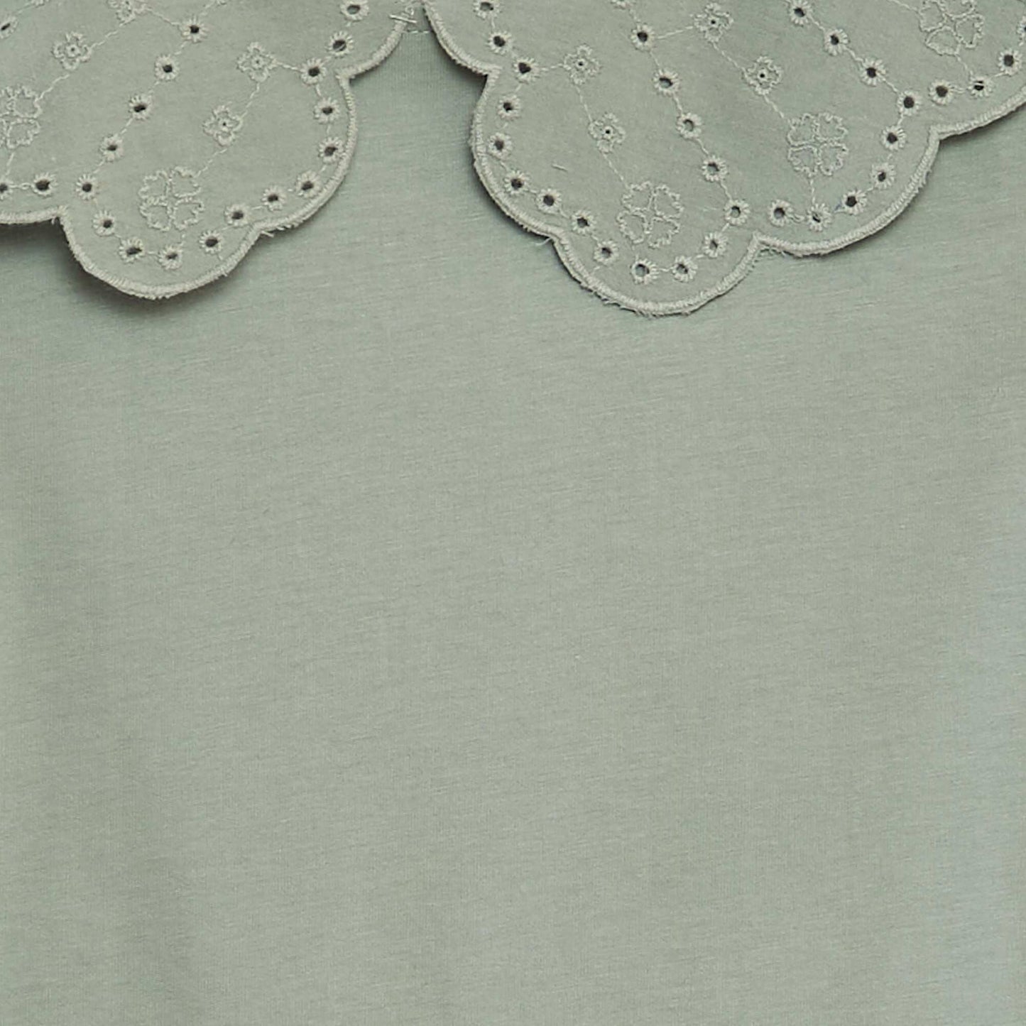 T-shirt with broderie anglaise collar GREEN