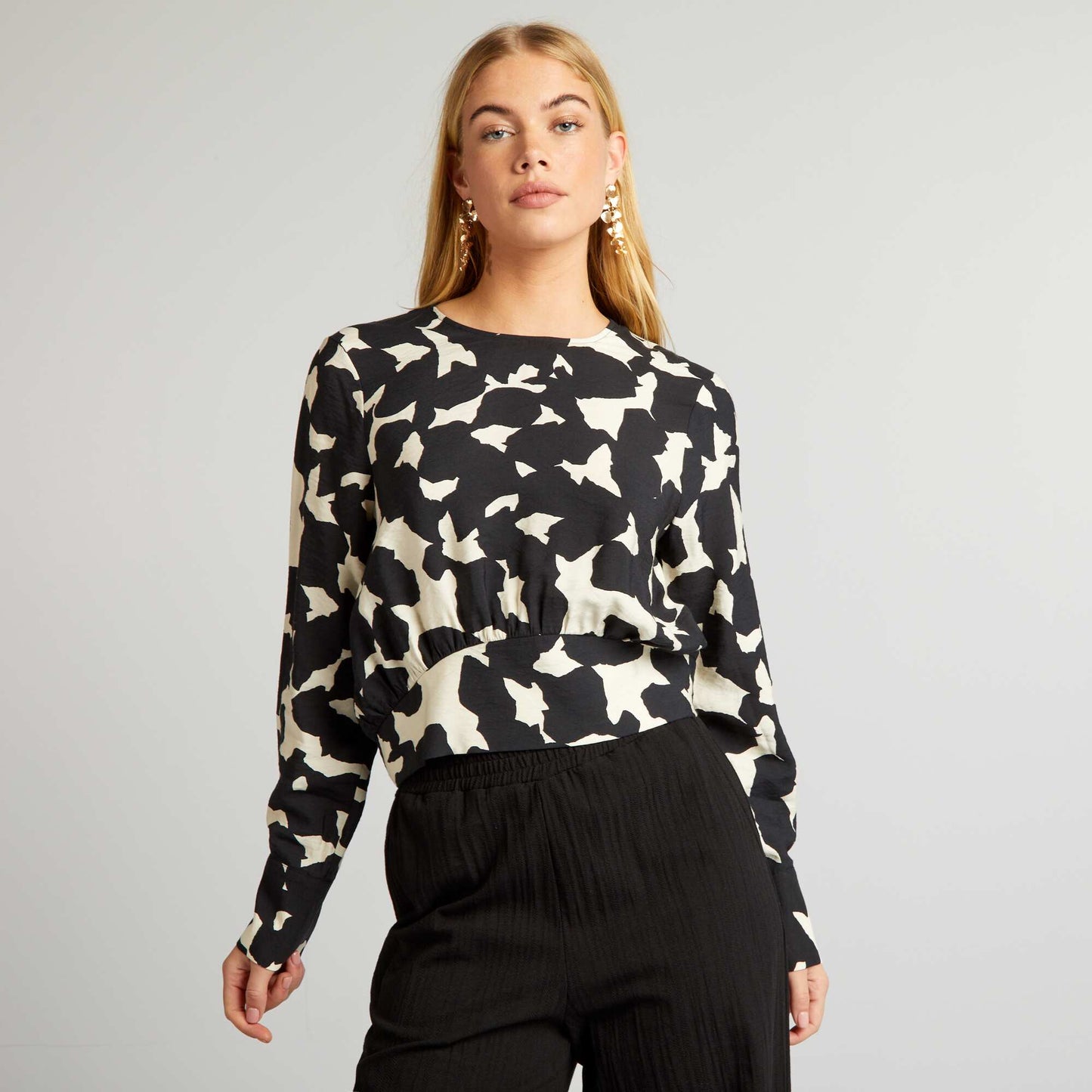 Printed long-sleeved blouse BLACK