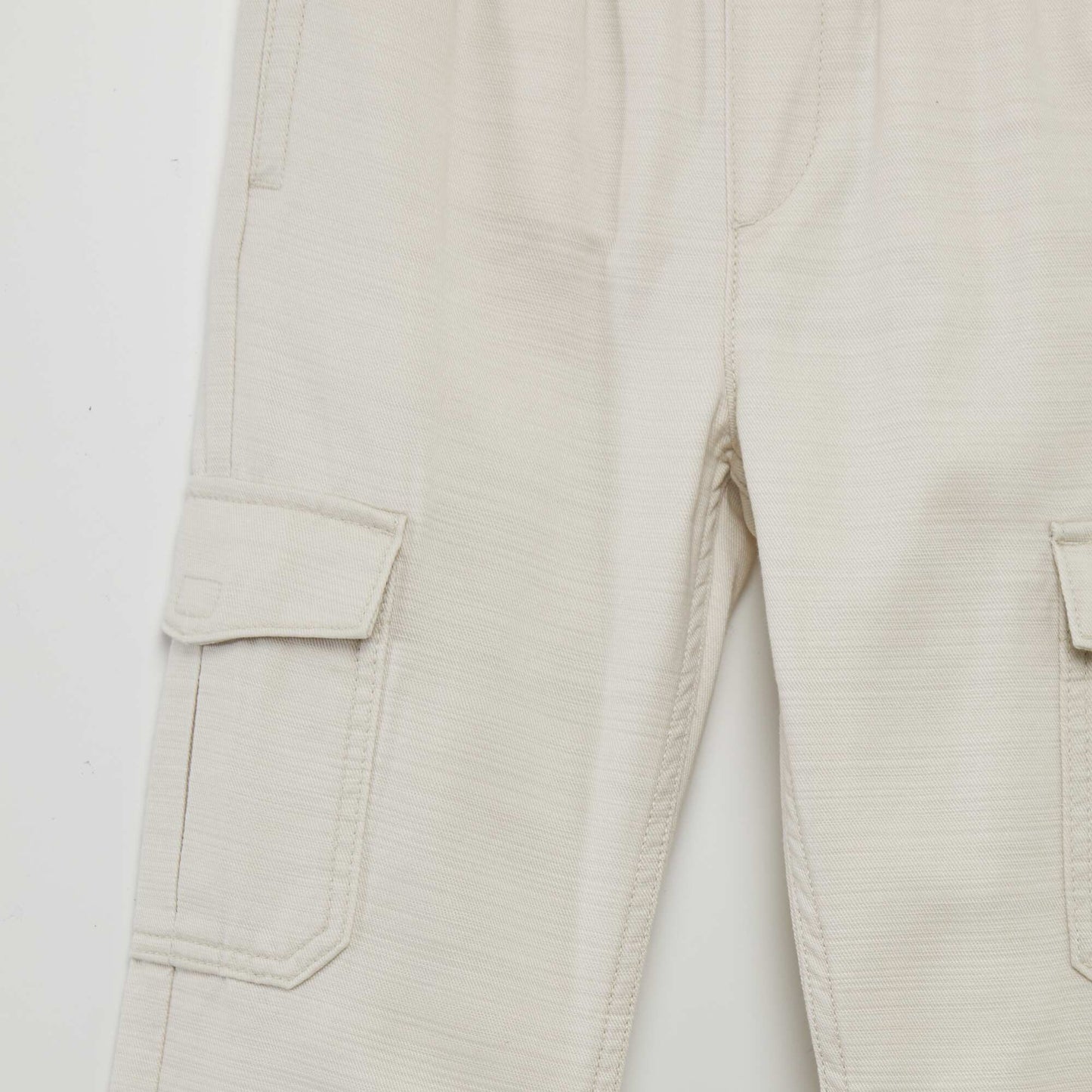 Trousers with flap pockets GREY