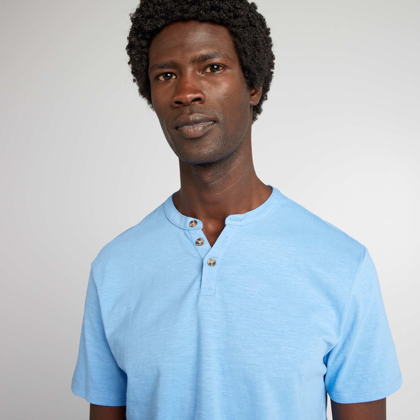 Plain T-shirt with grandad neckline BLUE